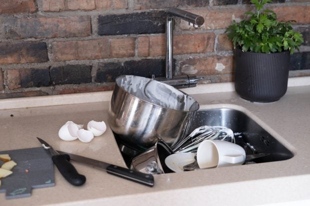 Care sunt cele mai murdare obiecte şi locuri din bucătărie