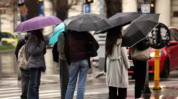 Vremea se încălzește în toată țara, dar nu scăpăm de ploi. Prognoza meteo pentru următoarele două săptămâni