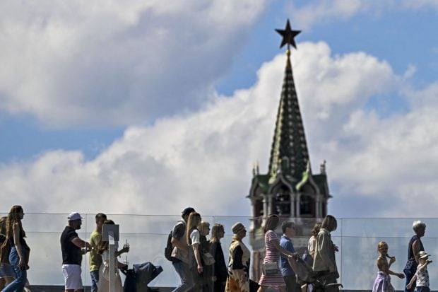 Rusia vrea să înfiinţeze un minister pentru „educația patriotică” a tinerilor