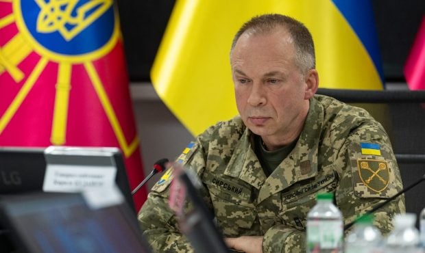 Armata rusă s-a împotmolit la Vovceansk, spune comandantul-șef al Ucrainei. Lupte grele în trei zone-cheie de pe frontul de est