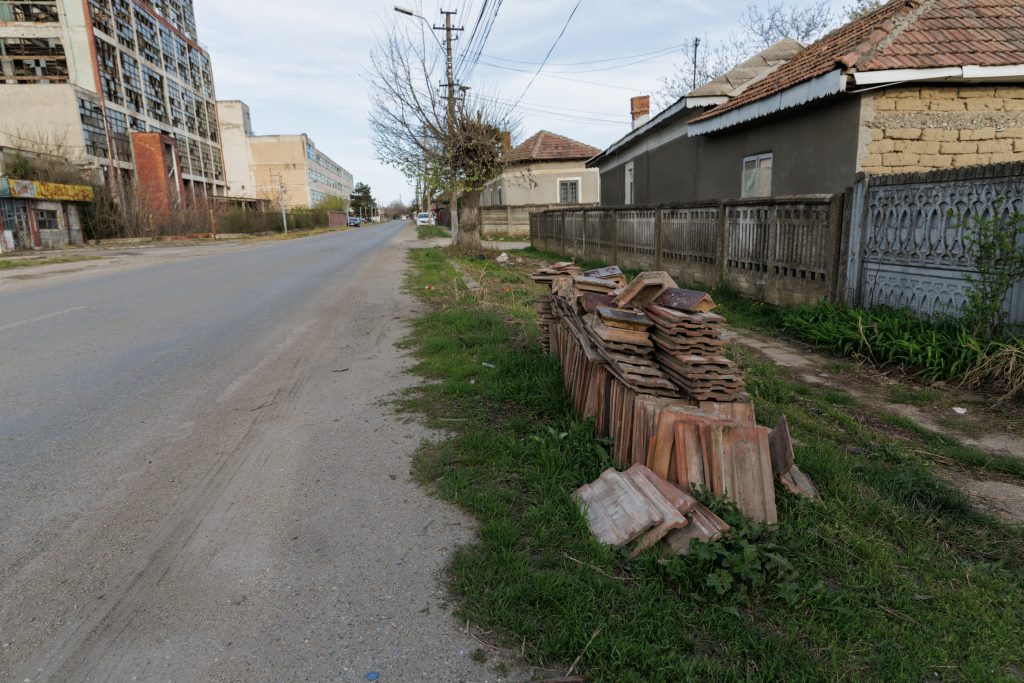 strada de case din corabia