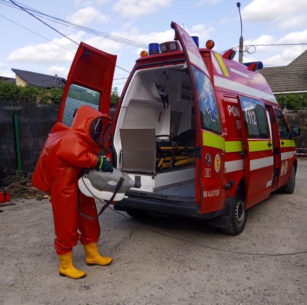 Conductă de gaz avariată în Mihăeşti, judeţul Vâlcea. 50 de persoane din 20 de gospodării au fost evacuate