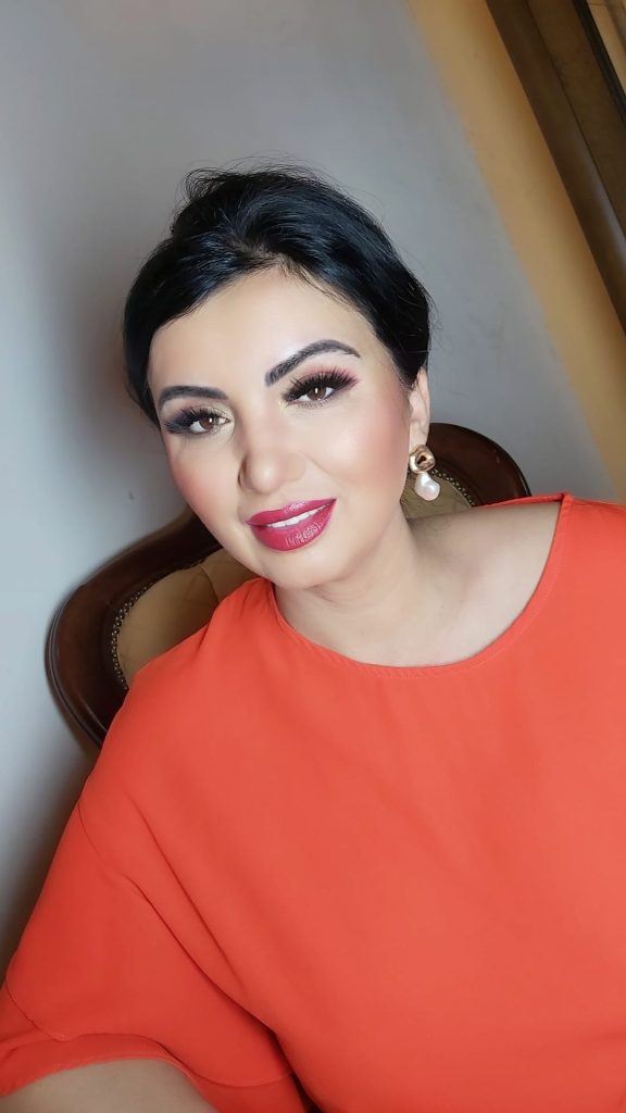 adriana bahmuteanu
