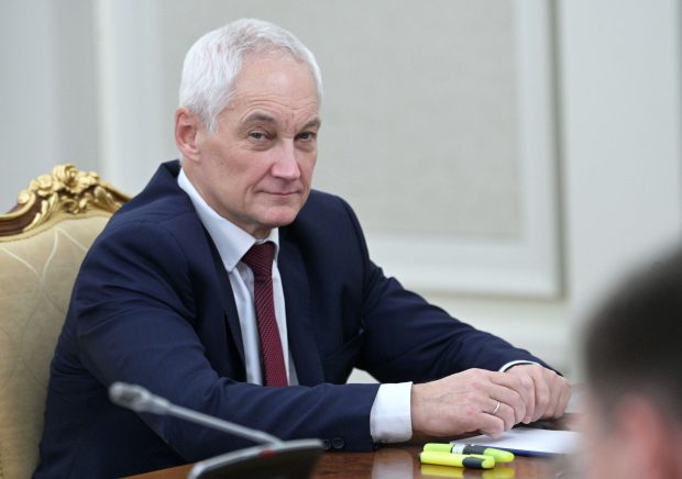 Pariul Kremlinului. Cine este Andrei Belousov, economistul cântăreț în strană numit la conducerea Ministerului rus al Apărării