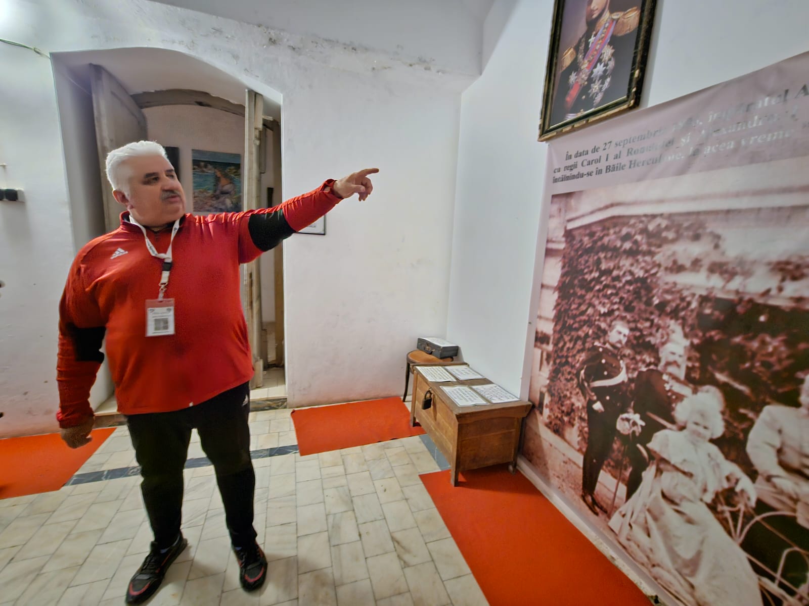 Un Vânzător De Suveniruri Din Băile Herculane A Redeschis Un Obiectiv Turistic Lăsat în Paragină Zeci De Ani. „Am Scos Câteva Camioane De Gunoi”