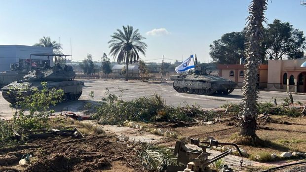 Israelul anunță că a preluat controlul asupra părții din Gaza a punctului de frontieră Rafah