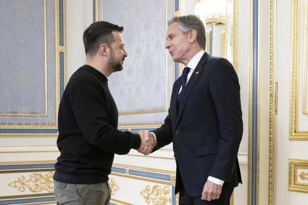 Discuție la nivel înalt între oficialii de securitate și de apărare de la Kiev și Washington. Antony Blinken, vizită-surpriză în Ucraina