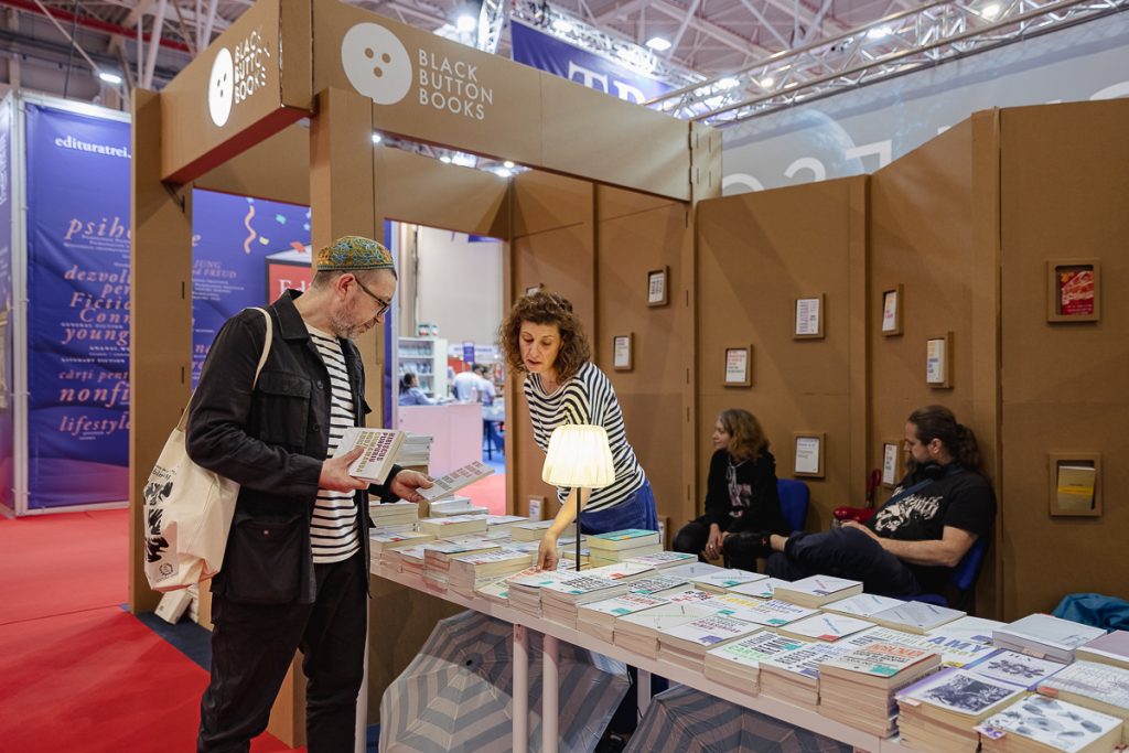 Bookfest 2024 – cel mai mare târg de carte din România. Cele mai importante lucrări propuse de editurile participante 45 bookfest 2024 s 198