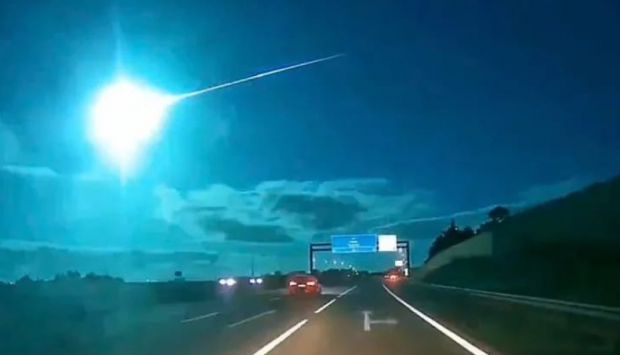 Ce spun astrofizicienii despre mingea de foc care a luminat cerul deasupra Spaniei și Portugaliei | VIDEO