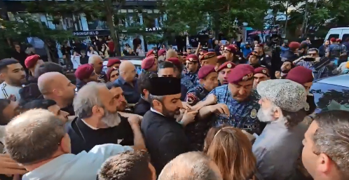 Sute De Arestări în Armenia, După Protestele Conduse De Arhiepiscopul ...