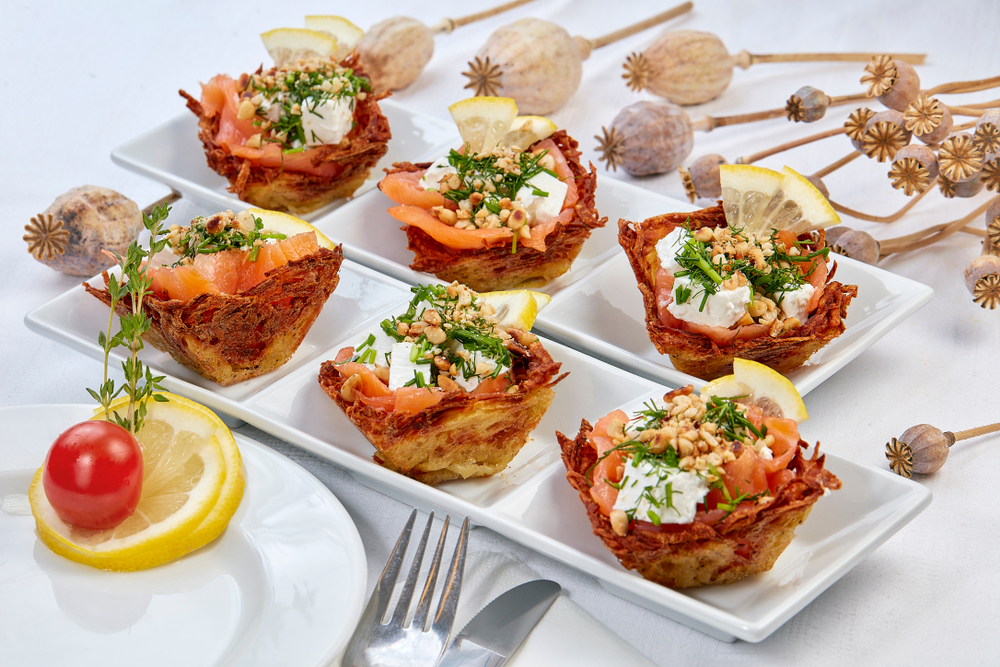 cosulete din parmezan cu somon