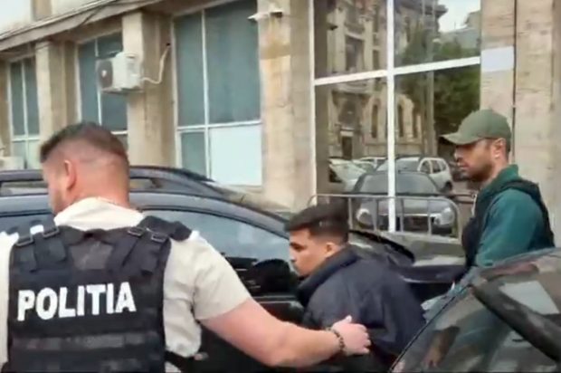 Crima din Crângași. Tinerii care au omorât în bătaie un bărbat, arestați preventiv | VIDEO