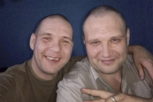 Canibalul rus care luptă în Ucraina pentru a proteja „valorile tradiționale”. Prietenul său este un criminal