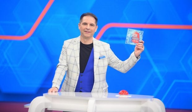 Dan Negru spune cum a reușit să aibă succes cu emisiunea „Jocul cuvintelor” de la Kanal D: „Fenomenul integramelor a fost unul național”