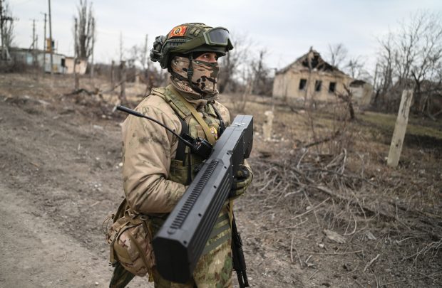 LIVETEXT Război în Ucraina, ziua 823 | Zelenski, un nou apel la folosirea armelor occidentale pentru a lovi ţinte din Rusia. Alt sat ucrainean, revendicat de ruși