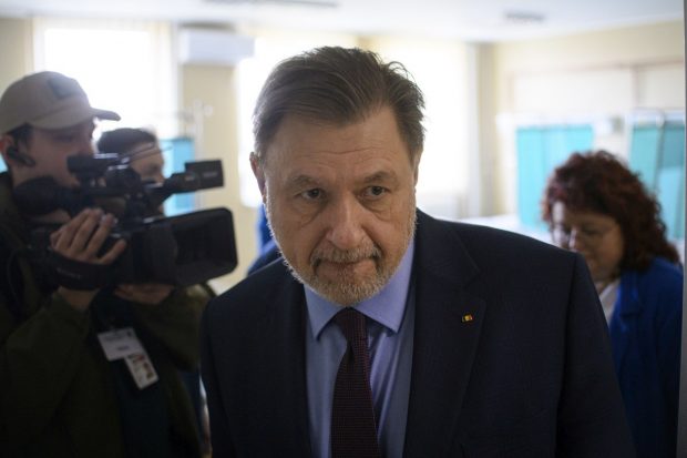 Ministrul Rafila, despre Florin Piersic: Sperăm că într-un timp relativ scurt va avea o viață apropiată de normal