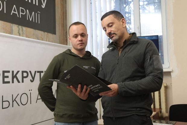 Peste 3.000 de deținuți au cerut să fie înrolați în armata ucraineană. Viceministrul justiției: „Am prezis acest lucru înainte de adoptarea legii”
