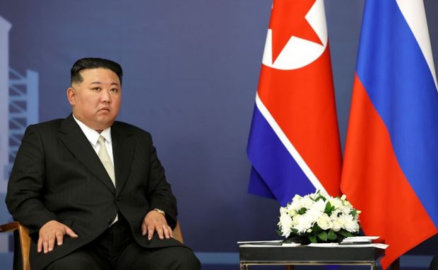 Nord-coreenii au fost obligaţi să-i jure credinţă liderului Kim Jong-un, de ziua sa. Semnificația acestui ordin