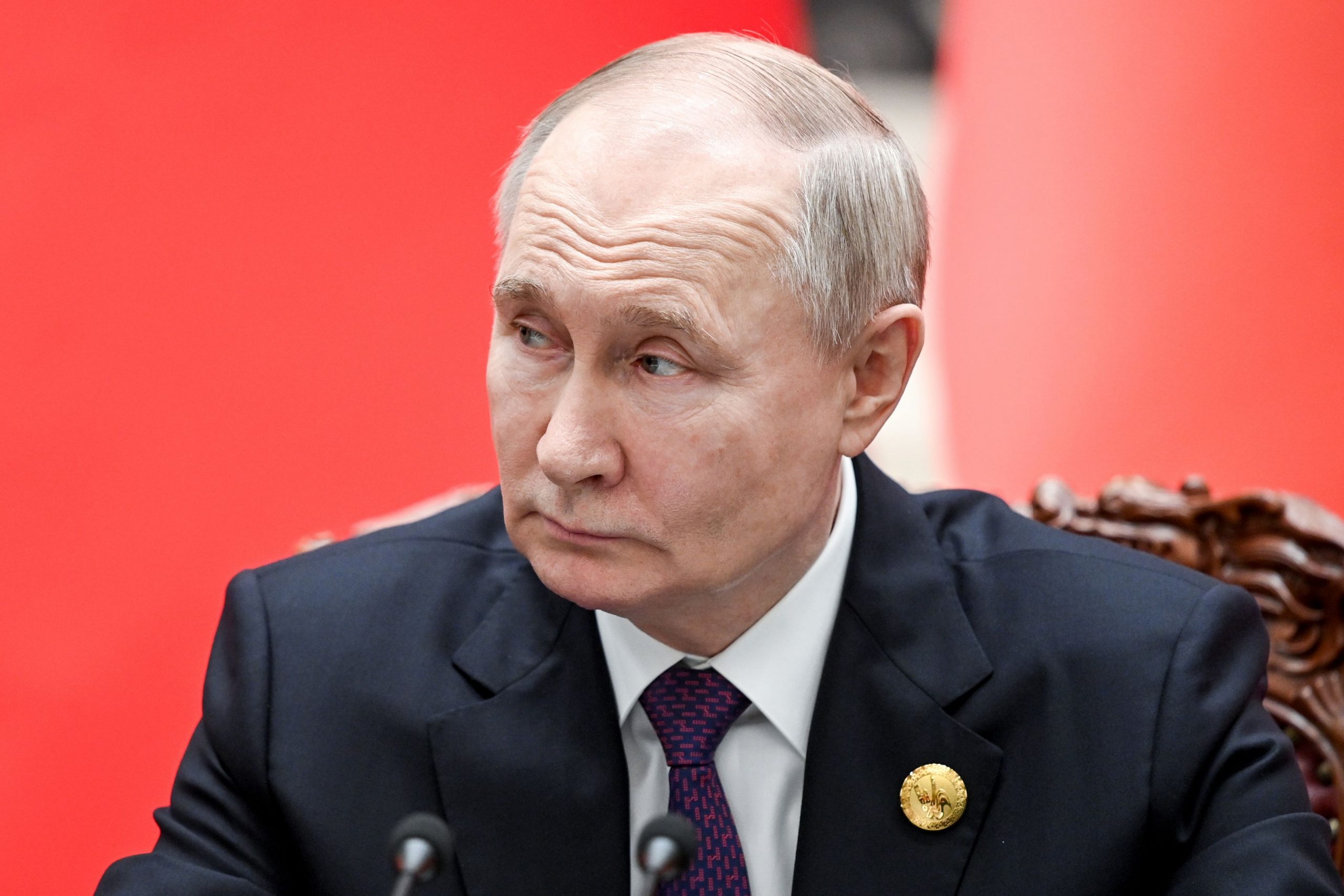 „Să fie conştienţi cu ce se joacă”. Putin ameninţă Europa, „mai ales țările mici”, cu „consecinţe grave”, dacă Ucraina atacă Rusia cu arme occidentale
