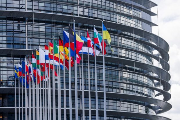 Ambasadorii celor 27 de state din UE adoptă al 14-lea pachet de sancţiuni impuse Rusiei. Principala măsură