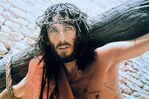 Program TV special de Paște la PRO TV. Când va fi difuzat filmul „Iisus din Nazareth”