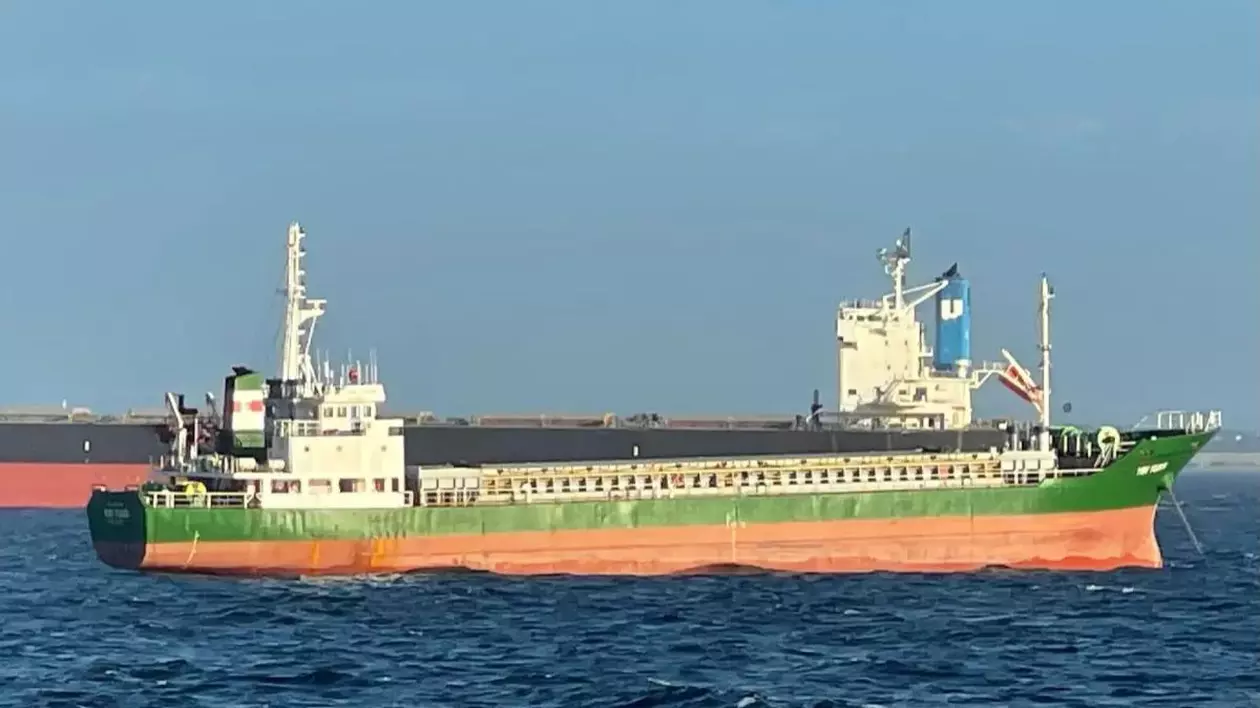Nava scufundată lângă Sfântu Gheorghe: Căutările celor trei marinari dispăruți au fost reluate. Nava scufundată lângă Sfântu Gheorghe: Căutările celor trei marinari dispăruți au fost reluate.