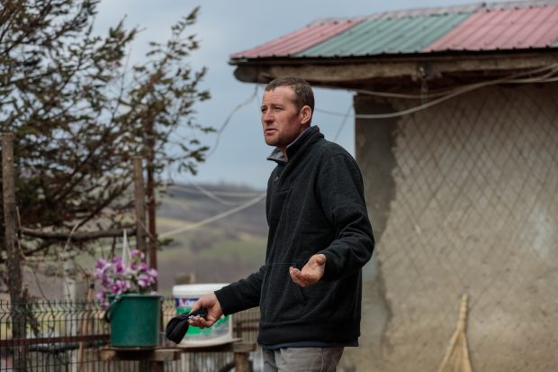REPORTAJ După ce s-a aflat la un pas să fie asasinat de soacră și soție, Ghiță din Măscurei, Vaslui, se gândește să divorțeze: „Ce să facă și el, singurel, dacă ea nu mai vine!?”