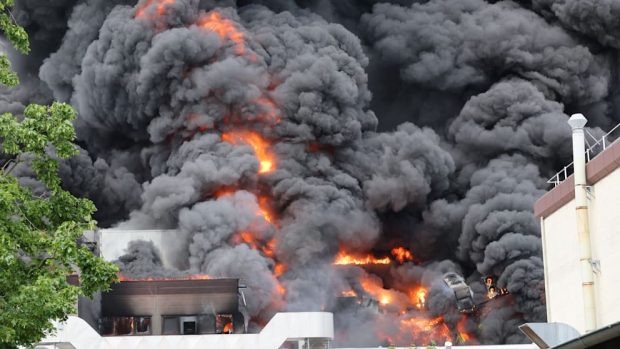 Incendiu puternic la o fabrică de armament din Berlin, unde sunt produse și sisteme de apărare livrate în Ucraina – VIDEO
