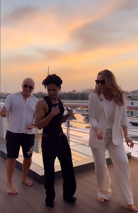 iulia vantur costi ionita 4