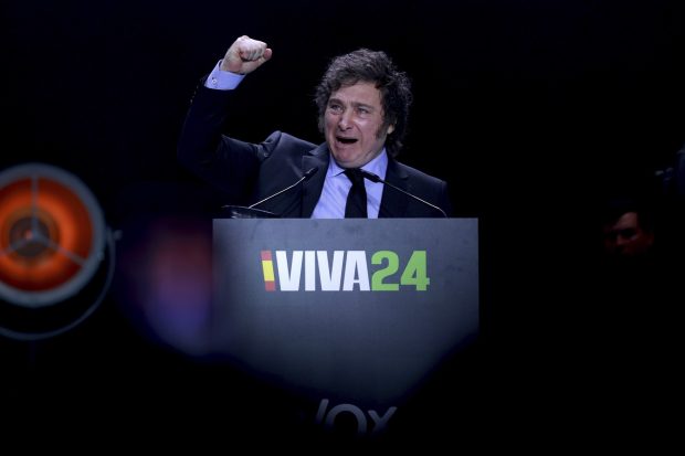 Criză diplomatică între Spania și Argentina. Javier Milei, aluzie că soția lui Pedro Sanchez este „coruptă”: decizia drastică a Madridului