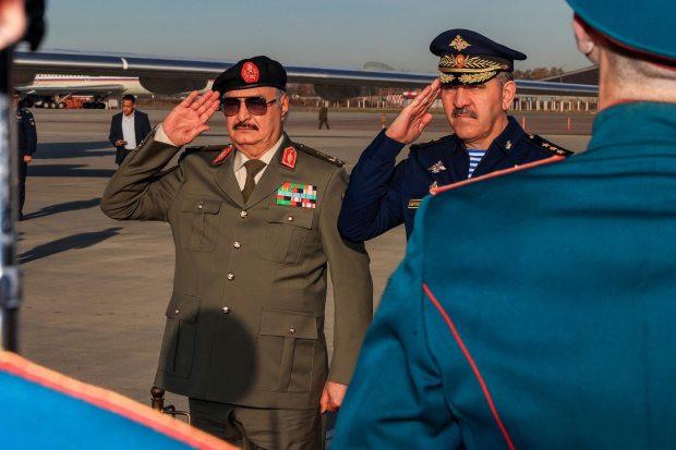 Rusia trimite trupe și echipamente în Libia, spre îngrijorarea Occidentului. Soldat: „Cred că se pregătește un mare haos”