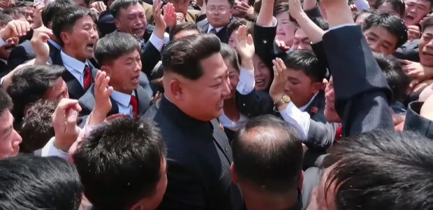 Kim Jong Un a lansat o melodie de propagandă, iar cântecul a devenit viral pe TikTok. Ce mesaje ascunse conține noul hit nord-coreean | VIDEO