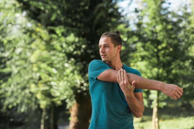 5 moduri prin care poți să-ți menții sănătatea oaselor și articulațiilor