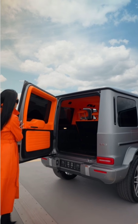 Imagini cu noua mașină a Adelinei Pestrițu. Și-a cumpărat un Mercedes G Class, bolid care valorează peste 200.000 de euro 6 masina adelina pestritu 11