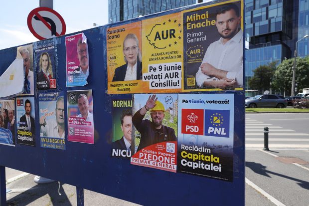 INTERVIU | Profesorul universitar Cristian Vasile, specializat în analiză comportamentală: „Studii recente demonstrează că alegătorii preferă politicienii care le seamănă fizic”