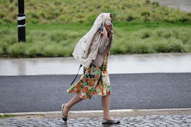 Vremea se încălzește în toată țară, dar nu scăpăm de ploi. Estimările meteorologilor pentru următoarele două săptămâni