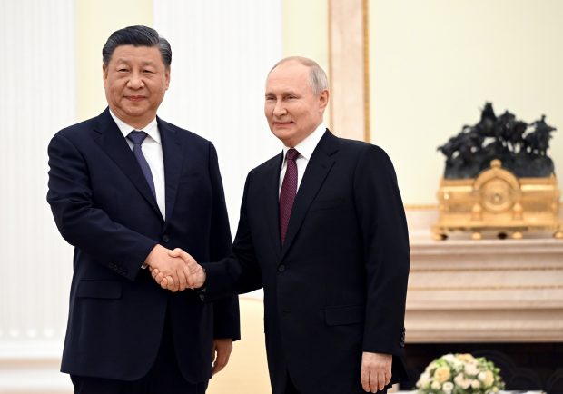 Putin sprijină planul de pace al Chinei pentru Ucraina și spune că Beijingul înţelege „cu adevărat” conflictul