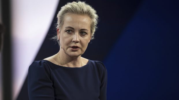 „Putin este războiul!”. Iulia Navalnaia a ridicat Premiul Dresda pentru Pace primit post-mortem de Aleksei Navalnîi