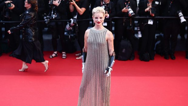 Spadasina paralimpică italiană Beatrice Vio, care are toate membrele amputate, a eclipsat vedetele de la Cannes: „A vrăjit covorul roșu”