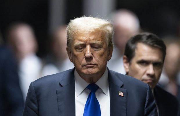 Donald Trump a anunțat că îl va primi pe Benjamin Netanyahu la reședința sa din Florida: „Aceste războaie oribile trebuie să înceteze”