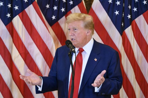 Donald Trump acuză un proces „măsluit”, intentat pe nedrept, în prima conferință de presă după condamnare. Noi atacuri la adresa lui Biden