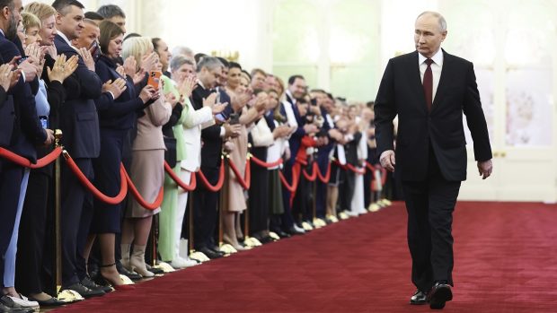 Franța și alte cinci țări din Uniunea Europeană au avut reprezentanți la învestirea lui Vladimir Putin