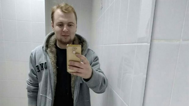 Roman Alioșin, primul politician transsexual din Rusia, a anunțat că revine la genul anterior tranziției și se identifică drept bărbat