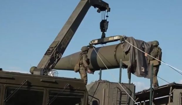 Rusia desfăşoară exerciții cu arme nucleare tactice la graniţa cu Ucraina. Sunt „un avertisment pentru Occident”, transmite Kremlinul
