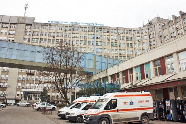 Femeia operată luna trecută la Craiova de fostul manager al Spitalului Județean a murit. Poliția anchetează un posibil caz de malpraxis