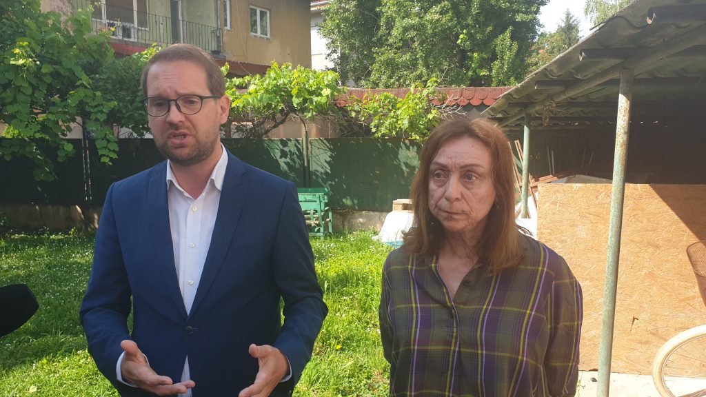 EXCLUSIV Sesizările făcute autorităților de familia din Timișoara terorizată de vecini: „Ne-au amenințat cu moartea. Se va ajunge la violențe”. Ce reacție au avut instituțiile statului 1 teroare imobil timisoara 20240528102241