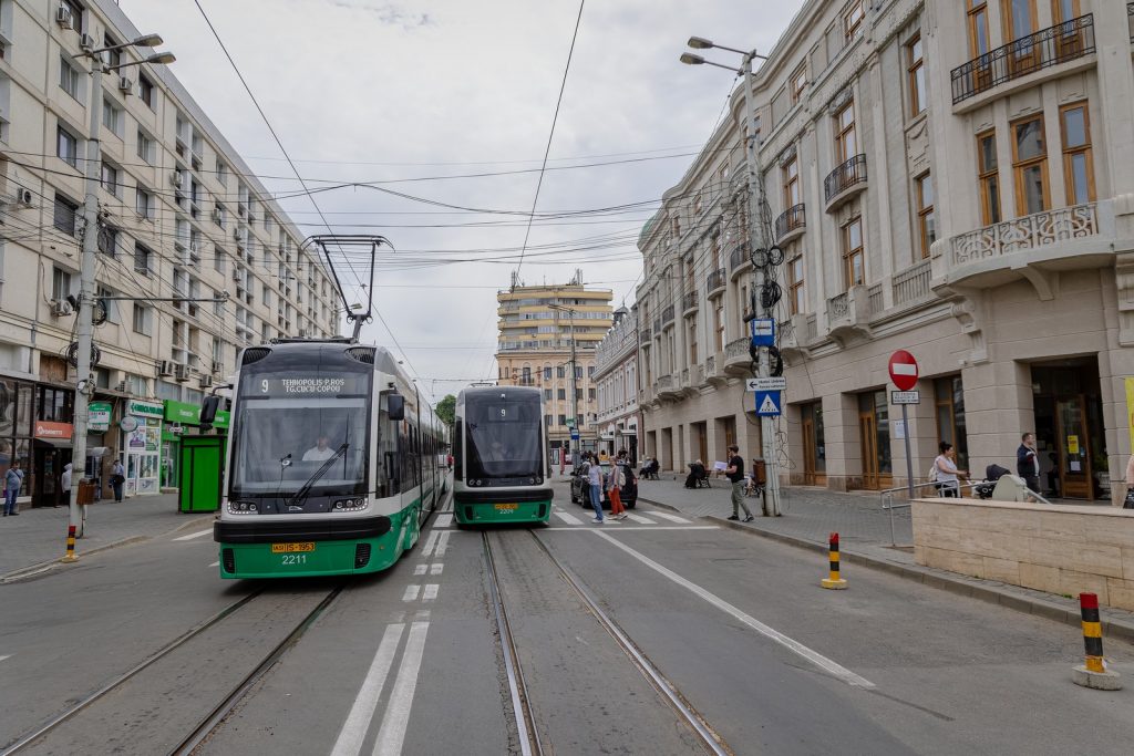 Transportul în comun din Iași, scos din epoca de piatră cu fonduri europene. Marea problemă încă nerezolvată de primărie: funcționalitatea 7 tramvaie noi iasi 2