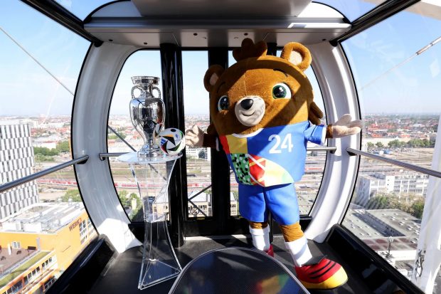 Ghid de transport pentru fanii echipei naționale la Euro 2024. Cum ajungi la München, Köln și Frankfurt