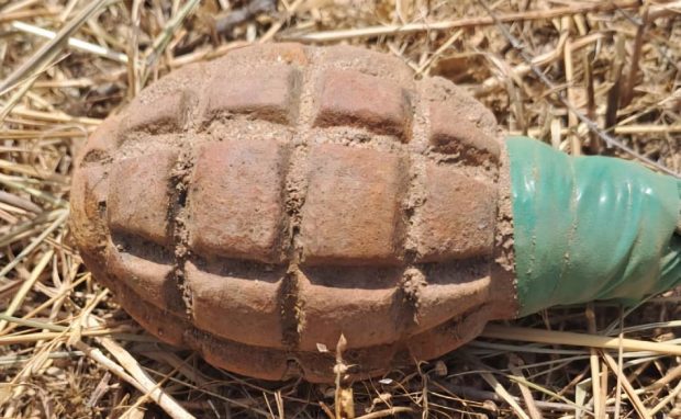 Un bărbat din Giurgiu a găsit o grenadă pe câmp și a luat-o acasă, cu mașina. Avertismentul făcut de ISU
