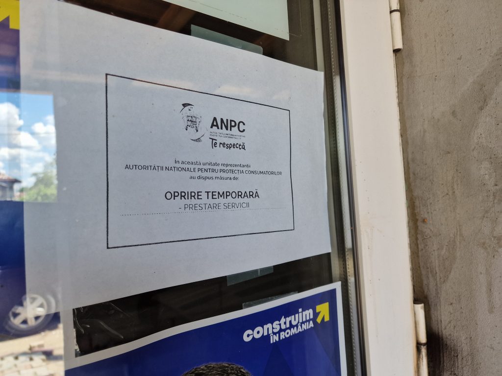 REPORTAJ Lacrimogene de campanie în Mihăilești, Giurgiu: polițiști înarmați și jandarmi au venit să oprească un protest față de primar 5 20240607123307